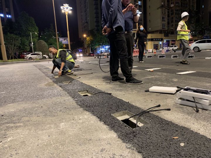 智慧斑馬線-施工現(xiàn)場 智慧斑馬線-施工現(xiàn)場